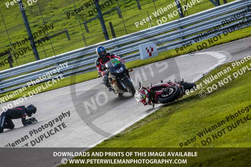 anglesey;brands hatch;cadwell park;croft;donington park;enduro digital images;event digital images;eventdigitalimages;mallory;no limits;oulton park;peter wileman photography;racing digital images;silverstone;snetterton;trackday digital images;trackday photos;vmcc banbury run;welsh 2 day enduro